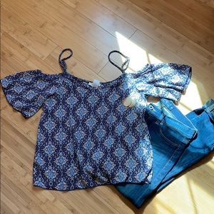 Cold Shoulder Patterned Top